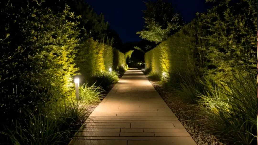 outdoor lighting tips