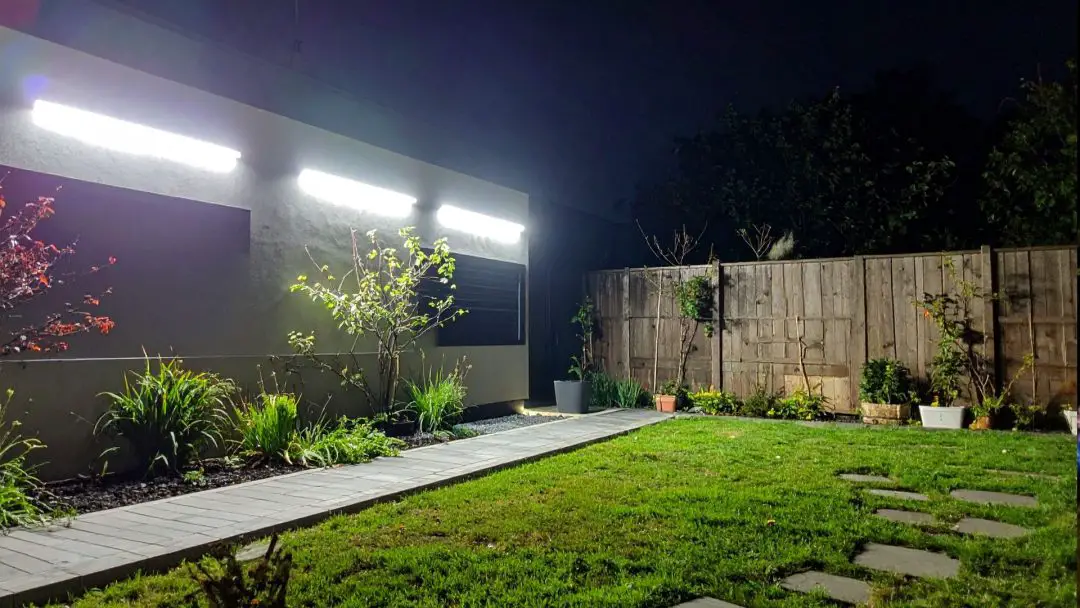 outdoor lighting tips