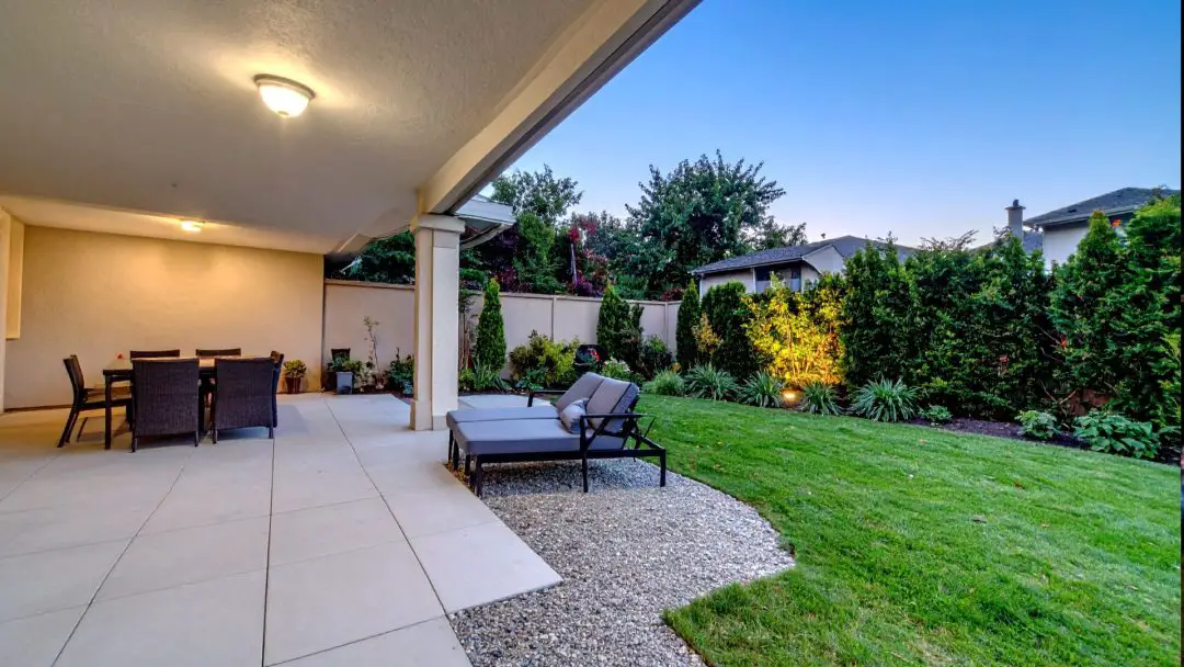 outdoor lighting tips